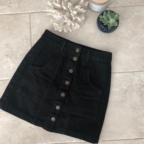 Stradivarius Black High Waisted Skirt - Picture 2 of 5